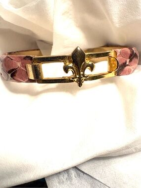ITALIAN Fleur de Lis Design Burgundy Snakeskin Leather 24kt Gold Plated Bracelet